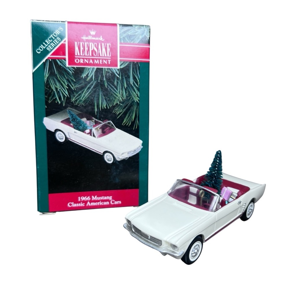 Hallmark Vintage 1992 NEW 1966 MUSTANG Classic American Car #2 series Christmas